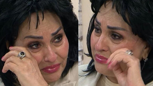 Əməkdar artist efirdə ağladı (VİDEO)