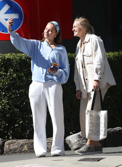 Sarayda böyüdü, amma ucuz mağazalardan geyinir - 600 illik ənənəni dəyişəcək