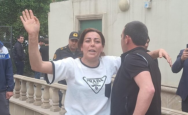 Oğlu əfv olunan ana: "Televiziyadan eşitdim, hələ də şokdayam" - FOTO, VİDEO