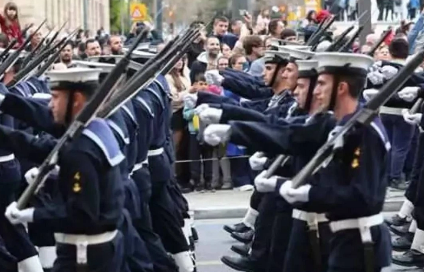 Yunanıstanda Türkiyəni təhqir edən hərbçilər cəzalandırıldılar
