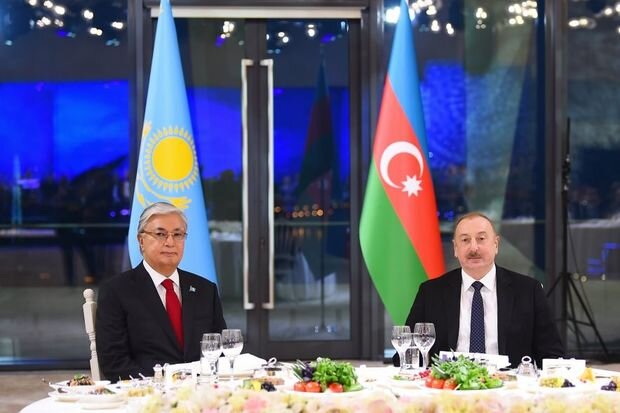 Kasım-Jomart Tokayevin şərəfinə dövlət ziyafəti verilib - YENİLƏNİB + FOTO