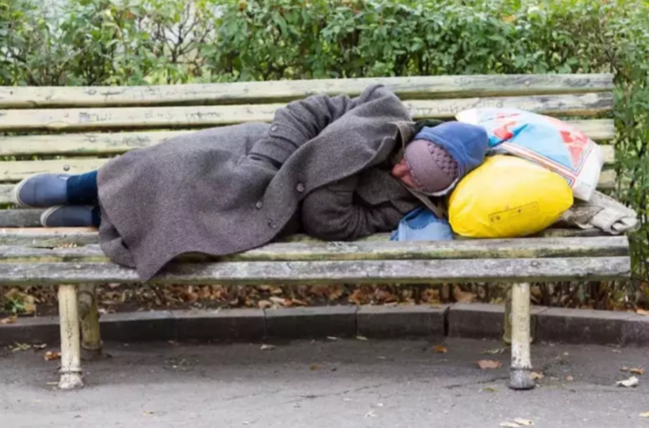 Evsiz şəxs lotereyadan 1 milyon dollar UDDU