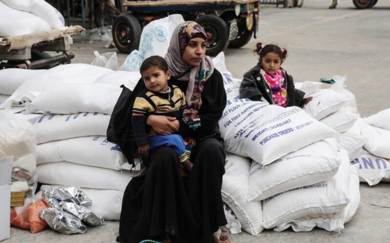 Fransa BMT-nin fələstinli qaçqınlara dəstək agentliyinə maliyyəni dayandırıb