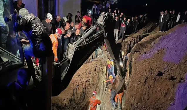 Torpaq uçqunu baş verdi: iki qardaş öldü