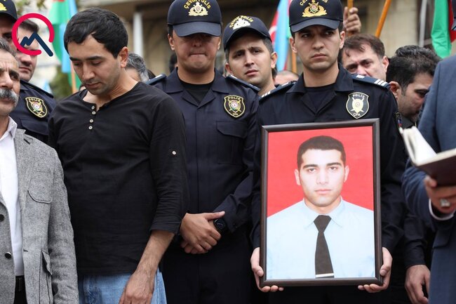 Xidmət yoldaşlarını göz yaşları içində yola saldılar... - Fotolar