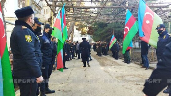 Kəlbəcərdə şəhid olan hərbi qulluqçu dəfn edilib - YENİLƏNİB + FOTO