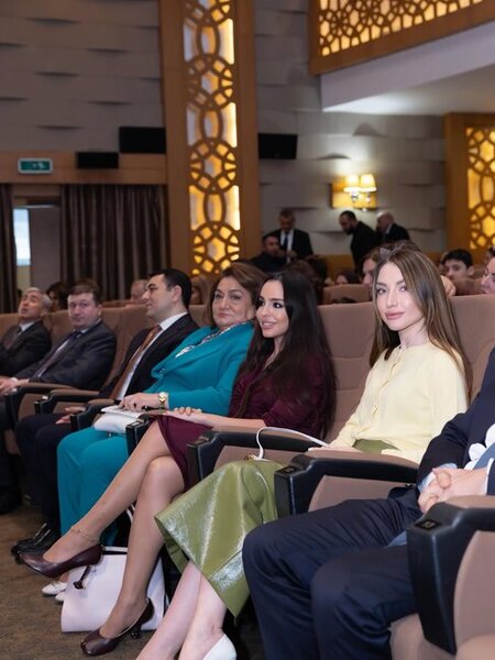 Prezidentin qızı və gəlininin film təqdimatından - Fotoları