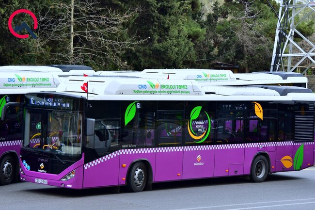 Bakıda avtobuslara Türkiyə bayraqları vuruldu - FOTOLAR