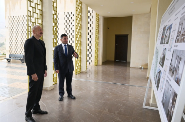 Hadrut qəsəbəsində inşa edilmiş məscidin açılışı olub