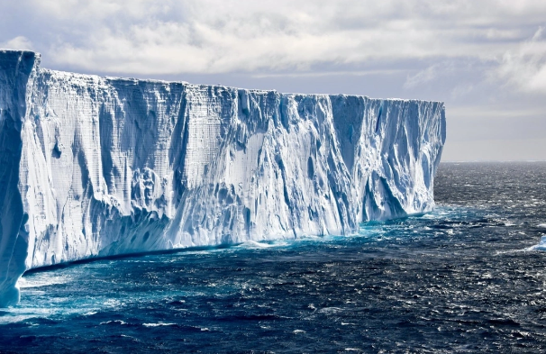 NASA xəbərdarlıq edir: Nəhəng aysberq yoxa çıxmaq üzrədir