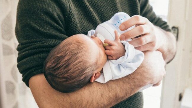 Atalıq məzuniyyəti: hansı ölkədə necə təyin olunur? - Araşdırma