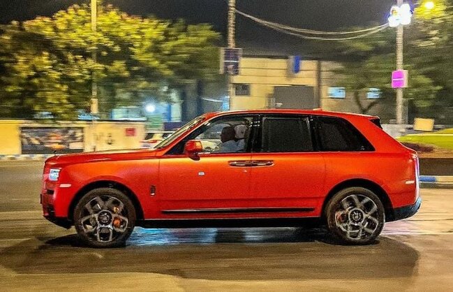 Asiyanın ən varlı adamı: Yaxınlarına etdiyi hədiyyələr dodaq uçuqladır