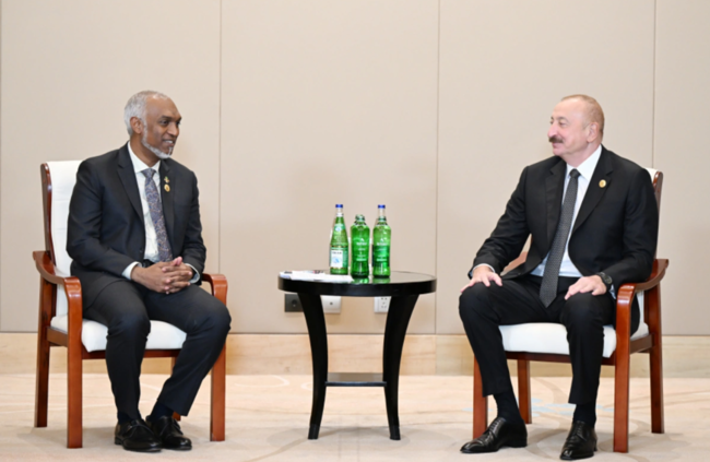 İlham Əliyev Maldiv prezidenti ilə görüşüb