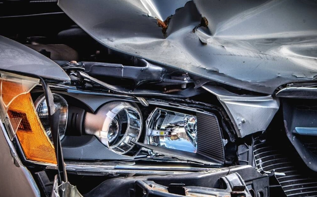 Masallıda bir ailə qəzaya düşdü - Ölən və yaralananlar var