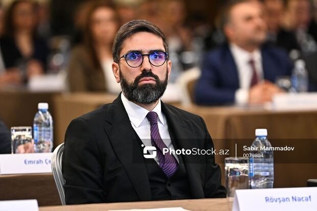 Rövşən Nəcəf: "Azərbaycan futbolunda ilk olaraq hədəfləri müəyyənləşdirməliyik"