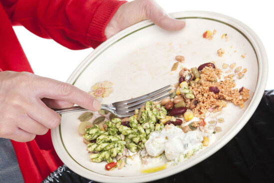 Yeməkləri atan restoran və mağazalar külli məbləğdə cərimələnə bilər