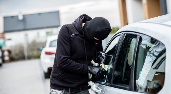 Binəqədidə maşın qaçıran şəxs saxlanıldı