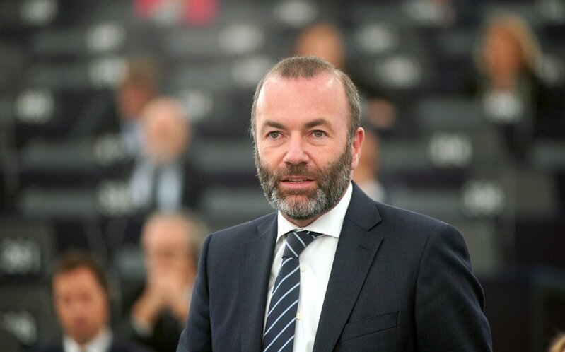 Avropa Parlamentinin aparıcı fraksiyasının rəhbəri: "İqtisadi uğur və rifah təhlükə altındadır"