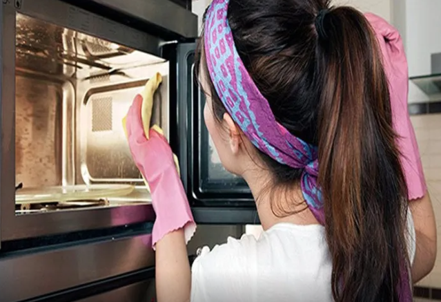 Mikrodalğalı sobanı necə təmizləmək olar? - Ən asan üsul