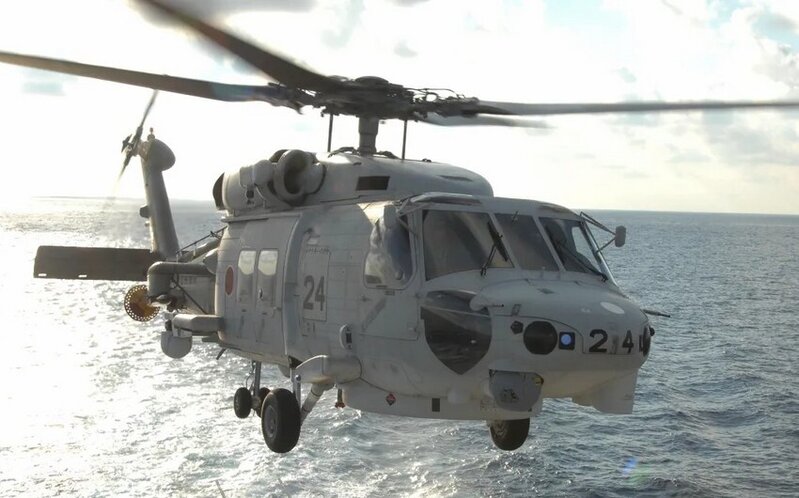 Yaponiya xilasetmə xidmətinin helikopteri radarlardan itib