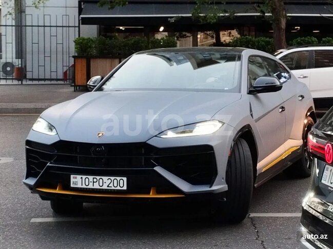 İsfəndiyar Axundovun milyonluq avtomobillərinə həbs qoyuldu - İş adamı məhkəməyə üz tutdu