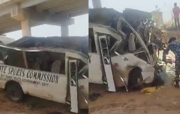 Nigeriyada avtobus aşdı: 20-dən çox idmançı həlak oldu