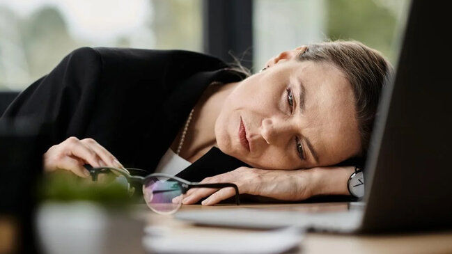 Bədbəxt insanların ən çox təkrarladığı 3 ifadə - Psixoloqlar açıqladı