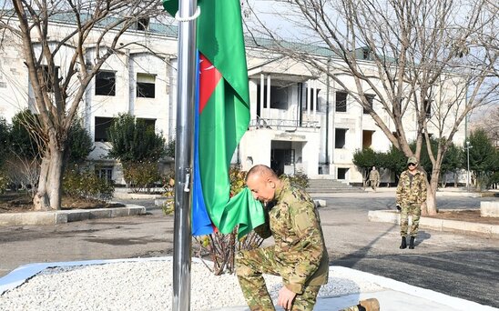 İlham Əliyev Tərtərin Talış kəndində və Suqovuşanda Azərbaycan bayrağını ucaldıb