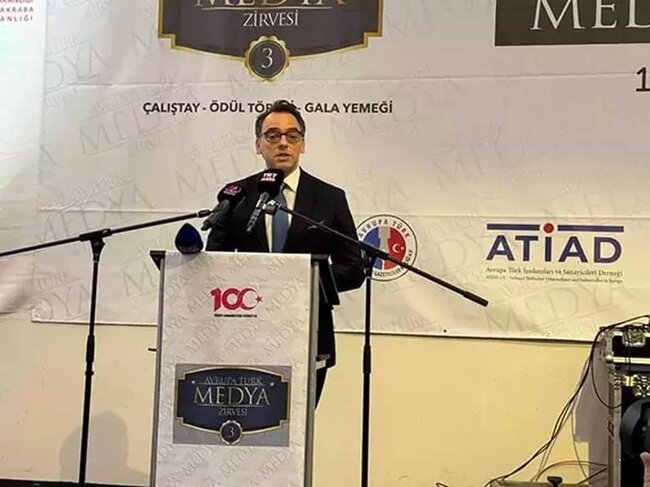 Aqil Ələsgər Almaniyada "Türk Dünyası Mediasına Xidmət" mükafatına layiq görüldü - FOTOLAR