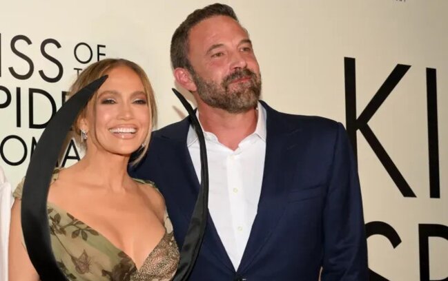 Birgə yaşadıqları 60 milyonluq malikanəni CeyLo-ya verdi