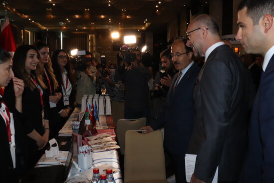 "Ölkəmizdə bu formatda təhsil sərgisi ilk dəfə təşkil olunur" - Nigar Ələsgərova