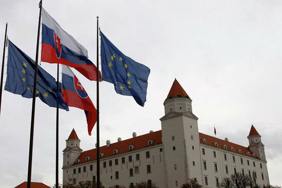 Bu ölkədə fövqəladə vəziyyət elan edildi - SƏBƏB