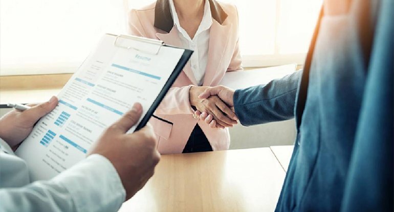 Tələbələr əmək müqaviləsi bağlaya bilərmi?