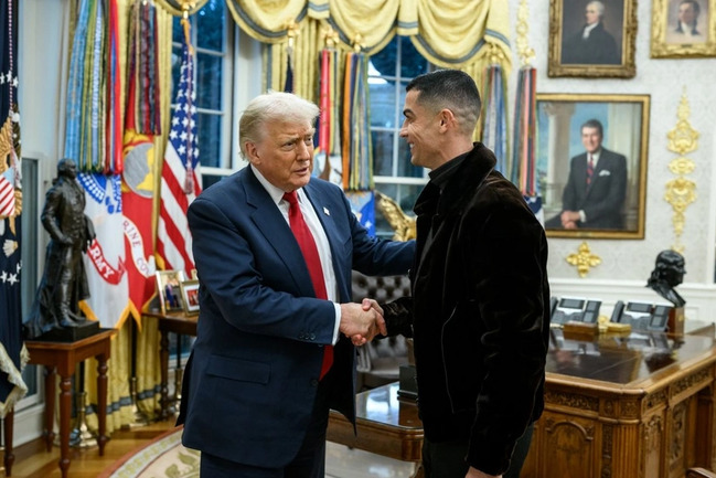 Ronaldu Trampa zəng edib