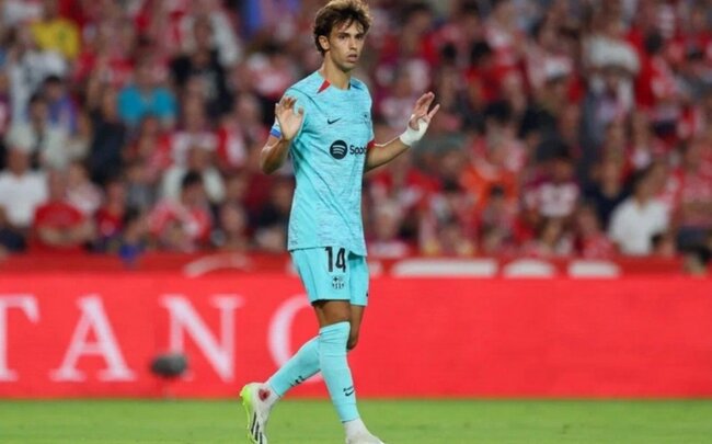 "Barselona" iki futbolçusu ilə bağlı qərar verib