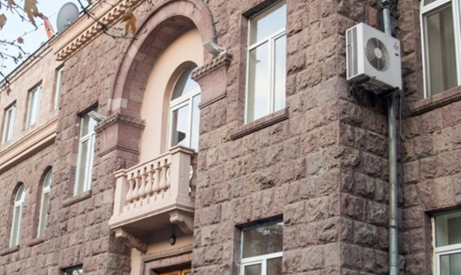 Ermənistan müxalifəti hakimiyyəti inzibati resurslardan istifadə etməkdə ittiham edib