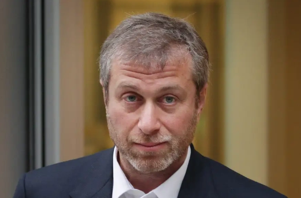 Vəkil: "Abramoviçə "Deutsche Bank" işi ilə bağlı heç bir ittiham irəli sürülməyib"