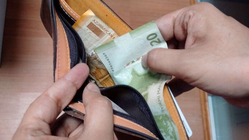 Vətəndaş 345 manatı ala BİLMƏYƏCƏK? İyulun 1-dən saatlıq minimum əməkhaqqına KEÇƏ BİLƏRİK