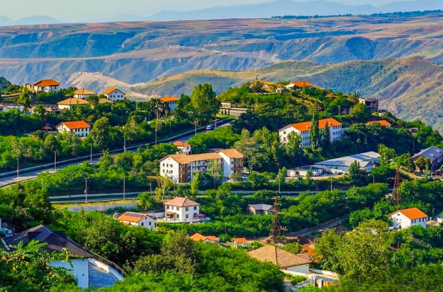 Laçında ermənidən evinin 30 illik kirayə haqqını istədi