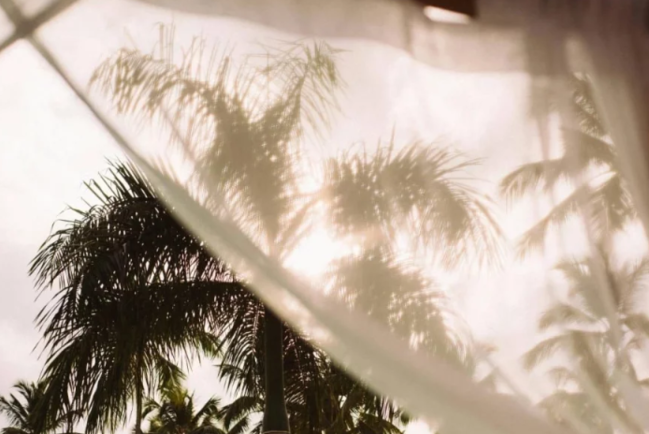 Pəncərənin qarşısına qoyun - Eviniz sərinləyəcək