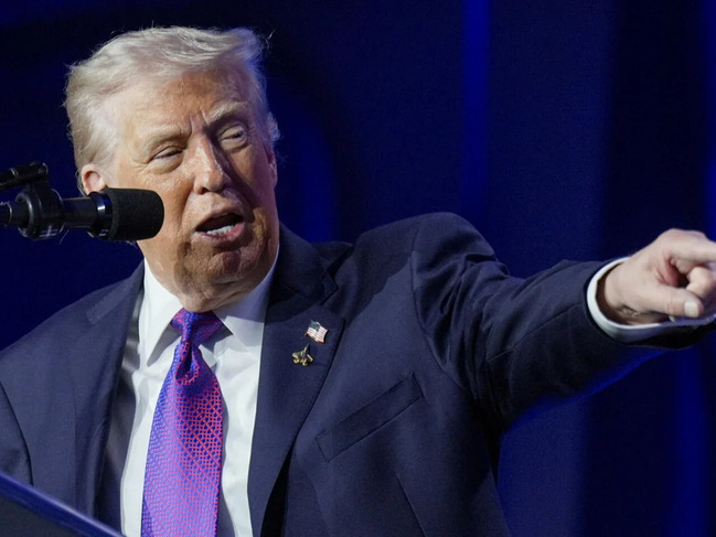 Tramp federal qurumlara "Anthropic" texnologiyalardan istifadəni qadağan edib