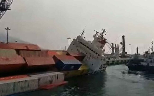 Qara dənizdə gəmi batıb