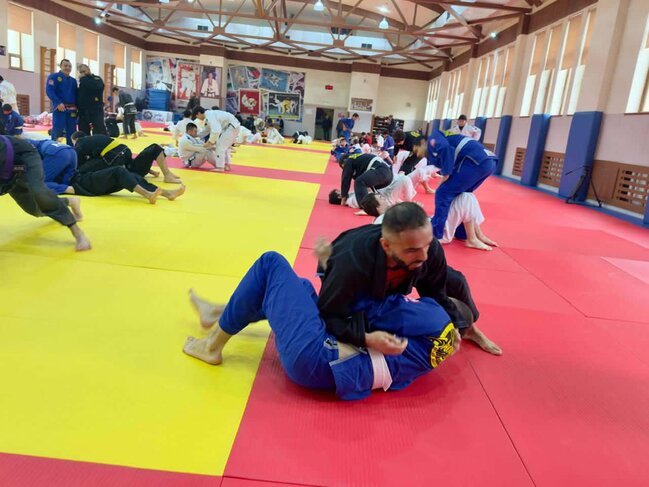 Azərbaycan Braziliya Ciu-citsu İctimai Birliyinin təşkilatçılığı ilə Qarabağ Zərəfinin 5 illiyinə həsr olunmuş Ümumrespublika Seminarı keçirilib