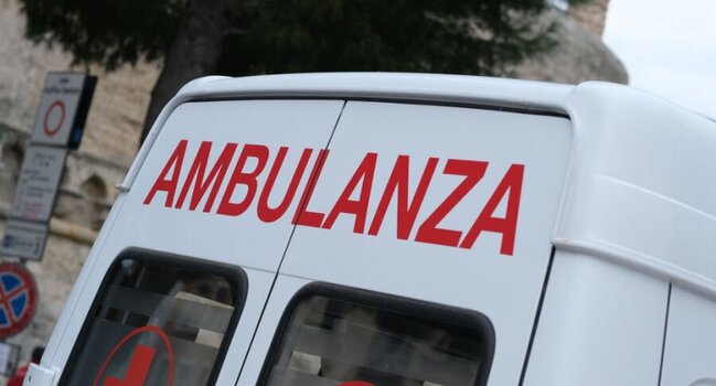 Kişi başına saplanmış oxla 2 gün yaşadı - İtaliyada