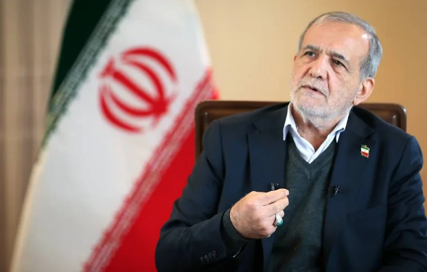 Pezeşkian: "Qonşu ölkələrdən hücum olarsa, cavab verməyə məcbur qalacağıq"