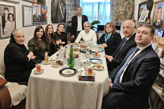 Leyla və Arzu Əliyevalar Polad Həşimovun evində - Fotolar