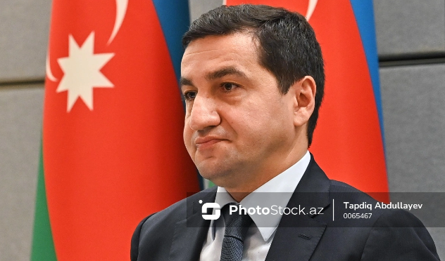 Hikmət Hacıyev 9 Noyabr - Dövlət Bayrağı Günü ilə əlaqədar paylaşım edib