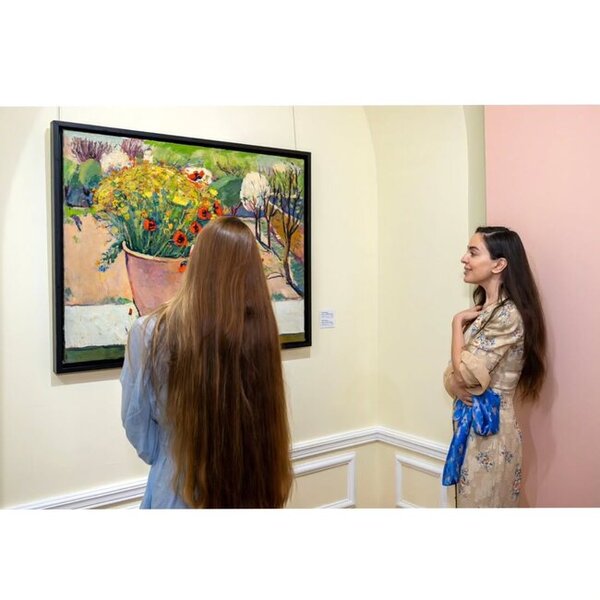 Prezidentin qızları Milli İncəsənət Muzeyində - Fotolar