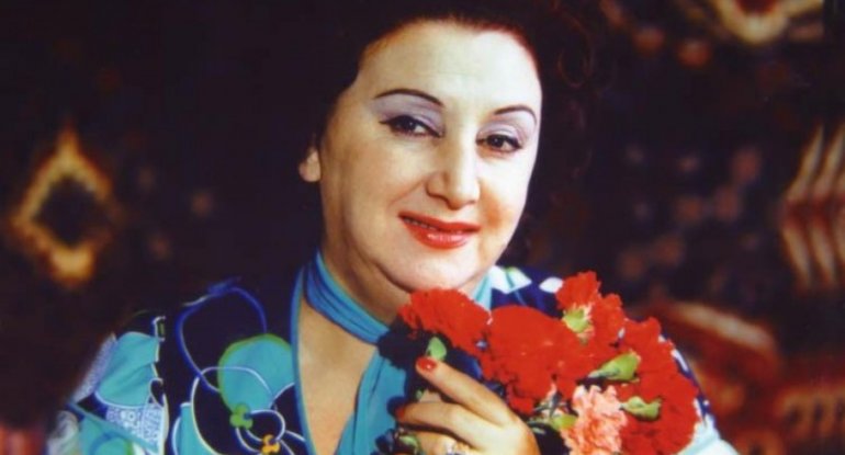 Üzeyir Hacıbəylini valeh etdi, həyat yoldaşlarını faciələrlə itirdi, qızına görə bir daha oxumadı – Şövkət Ələkbərovanın həyatı - VİDEO