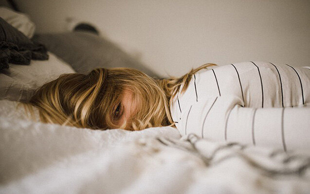 Yuxusuzluqdan əziyyət çəkirsinizsə, mütləq oxuyun!